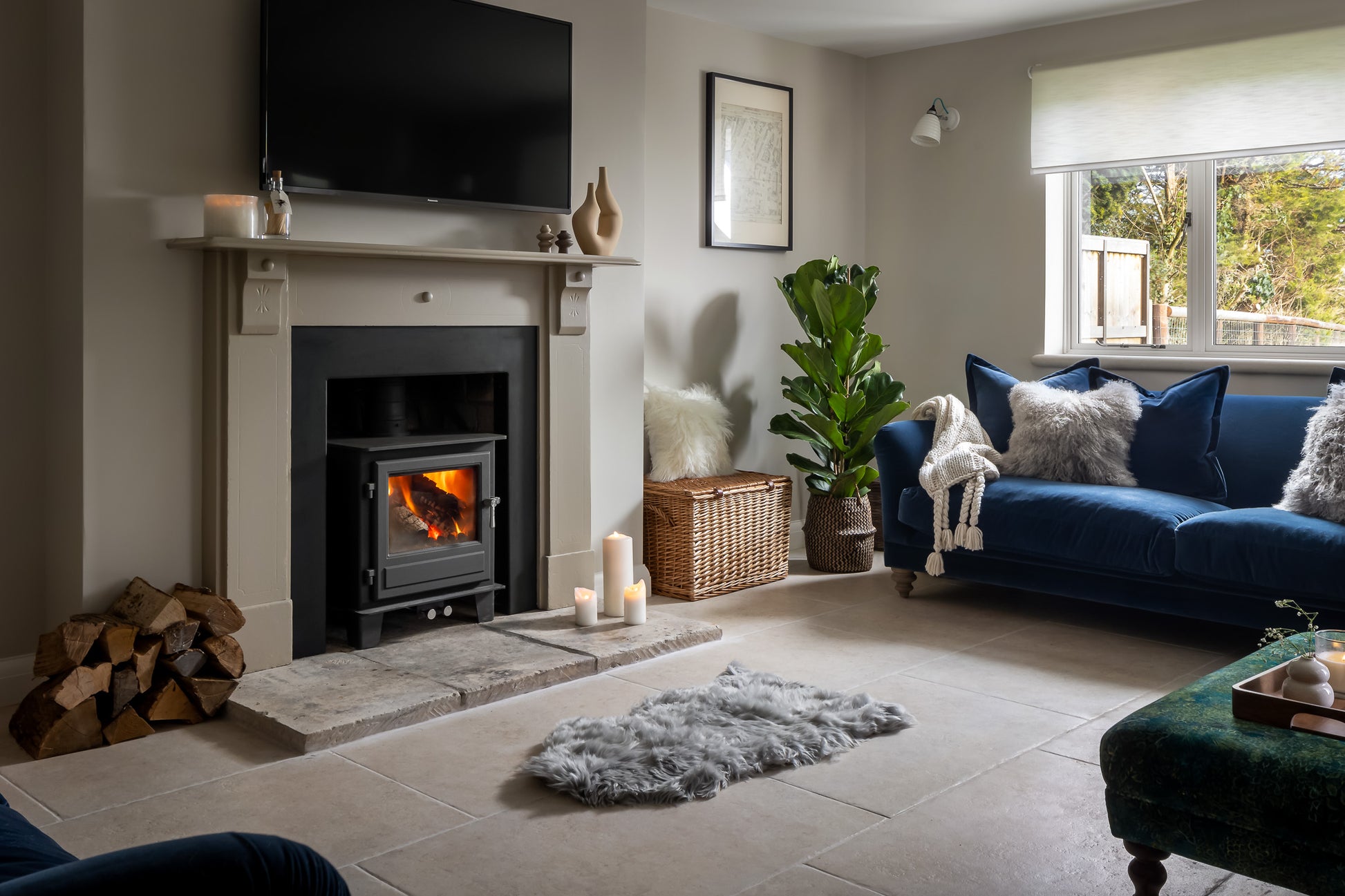 silver grey single long wool sheepskin rug